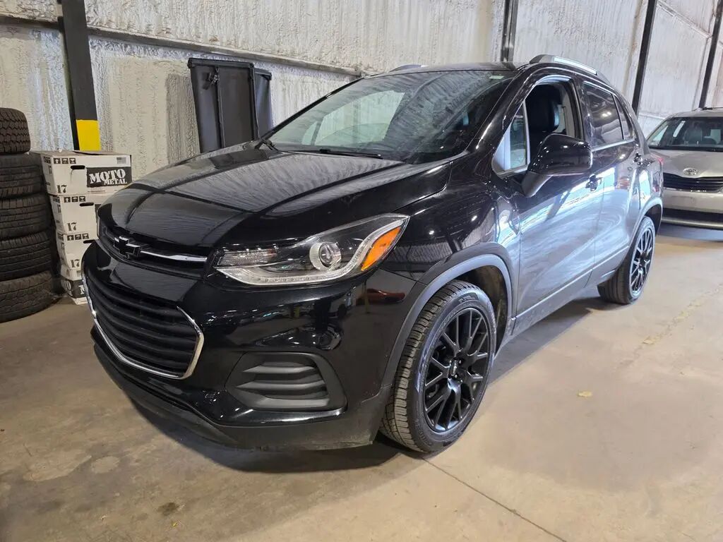 2022 Chevrolet Trax LT — photo 1 of 11