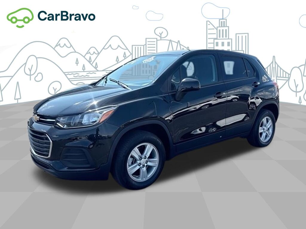 2021 Chevrolet Trax LS — photo 1 of 7