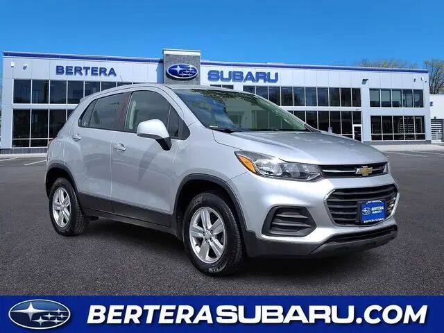 2018 Chevrolet Trax LS — photo 1 of 13