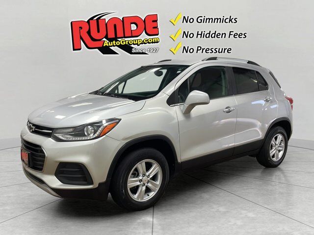 2020 Chevrolet Trax LT — photo 1 of 12