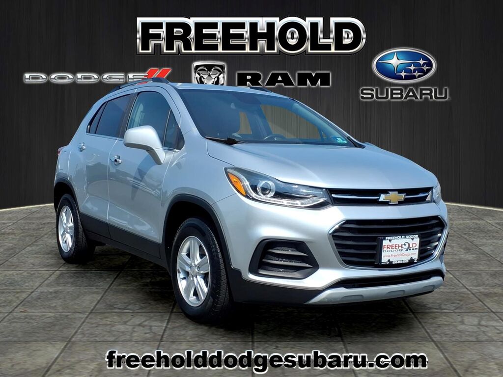 2018 Chevrolet Trax LT — photo 1 of 13