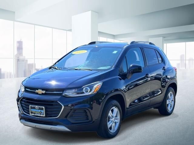 2022 Chevrolet Trax LT — photo 1 of 13