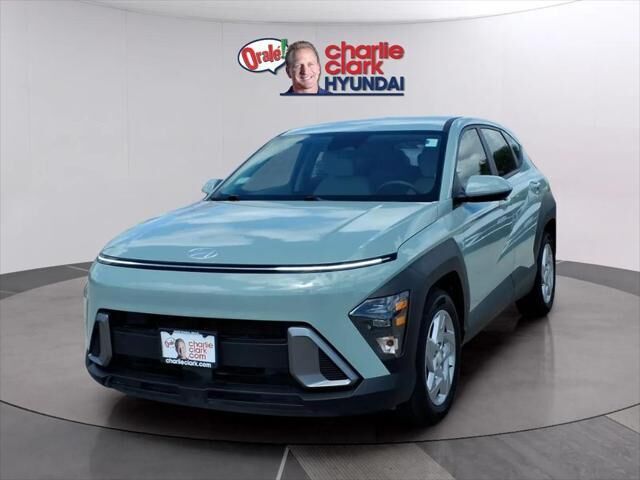 2024 Hyundai KONA SE