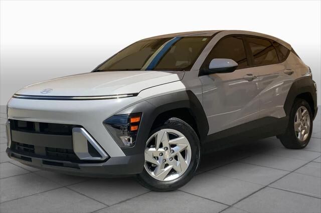 2025 Hyundai KONA SE