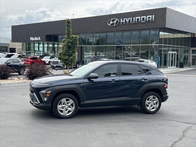 2025 Hyundai KONA SE — photo 1 of 7