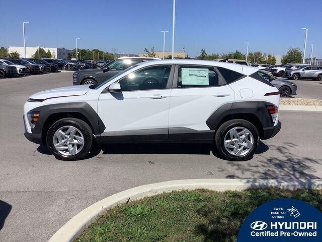 2026 Hyundai KONA SE