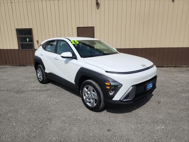 2025 Hyundai KONA SE