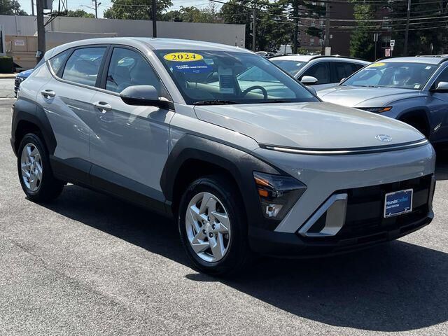 2024 Hyundai KONA SE