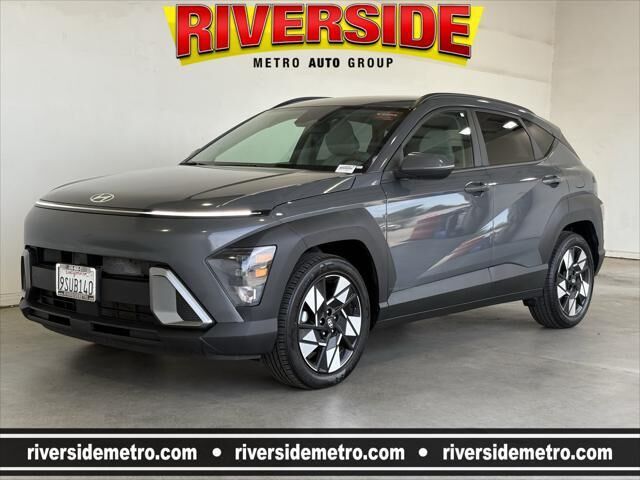 2025 Hyundai KONA SEL — photo 1 of 12