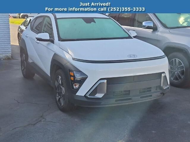 2025 Hyundai KONA SEL — photo 1 of 5