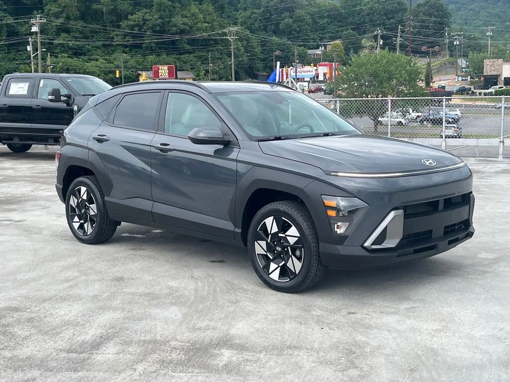 2024 Hyundai KONA SEL — photo 1 of 13