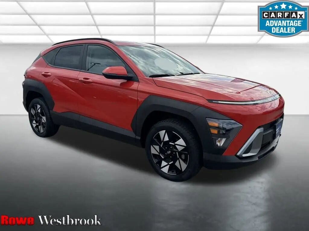 2025 Hyundai KONA SEL — photo 1 of 13