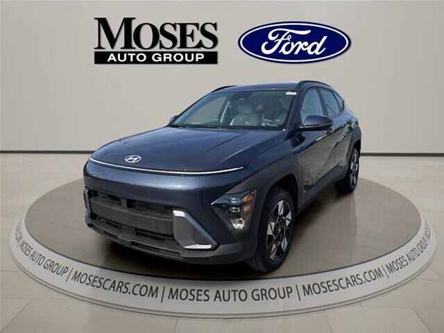 2025 Hyundai KONA SEL — photo 1 of 13