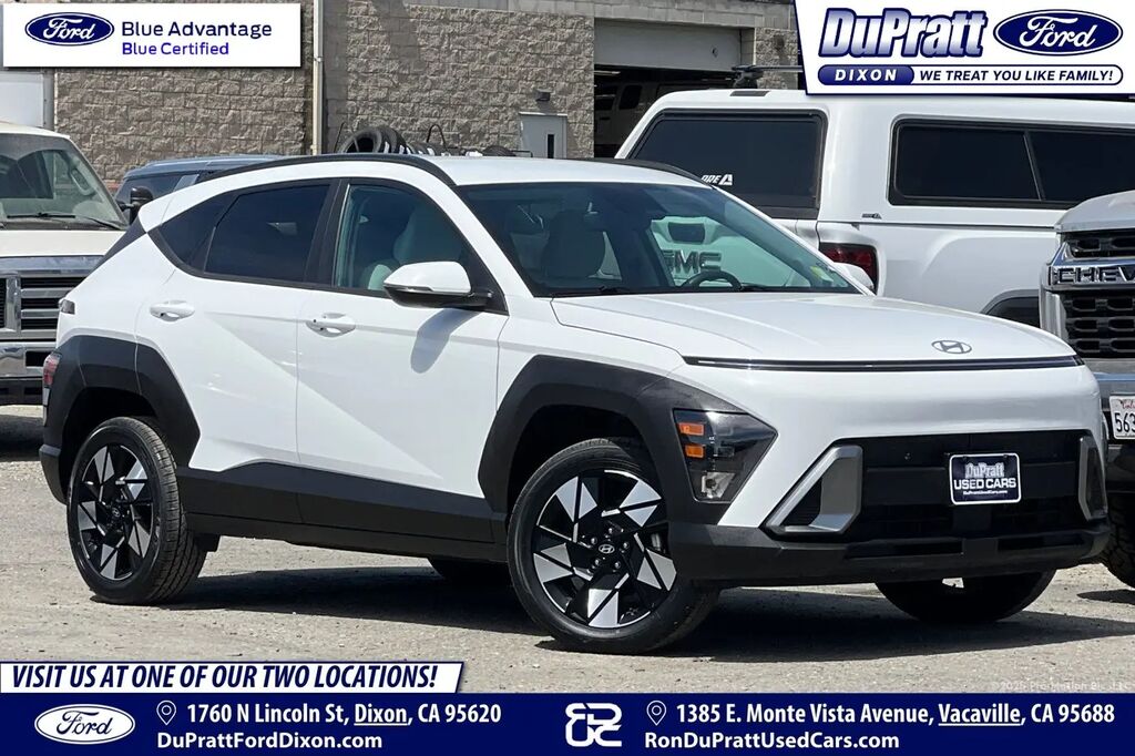 2024 Hyundai KONA SEL — photo 1 of 11