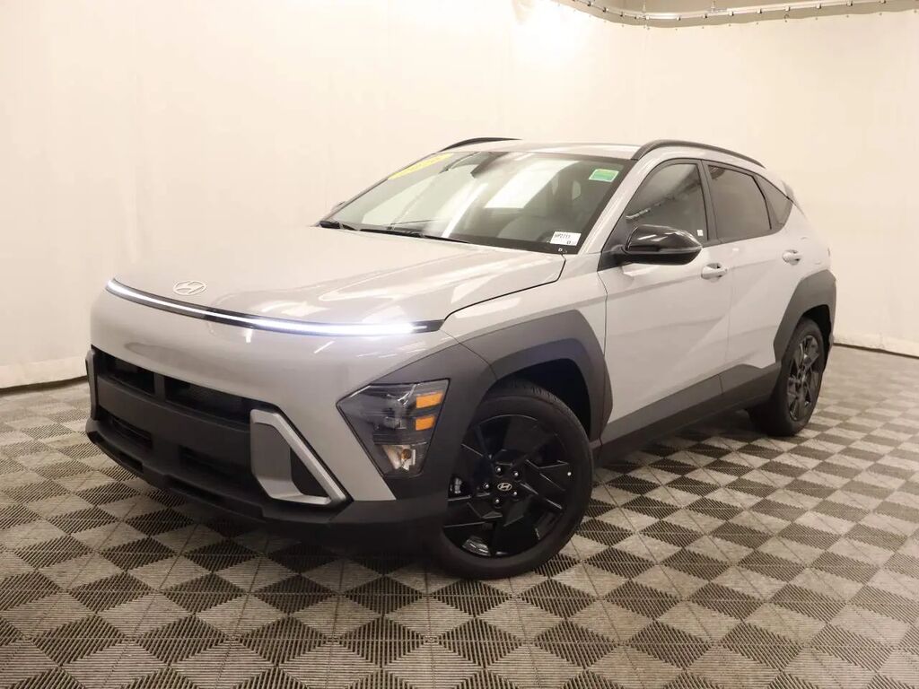 2026 Hyundai KONA SEL Sport — photo 1 of 13
