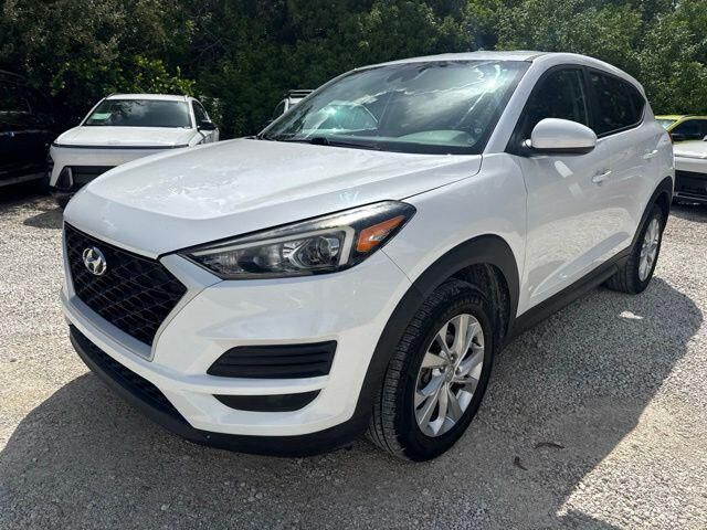 2021 Hyundai TUCSON SE