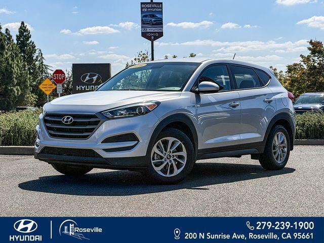 2016 Hyundai TUCSON SE — photo 1 of 13