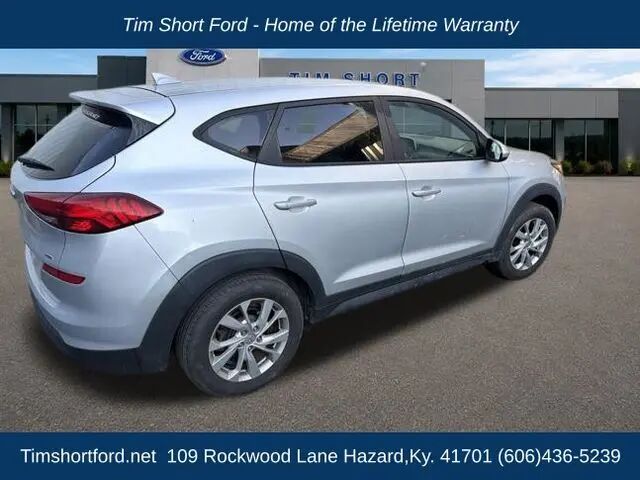 2019 Hyundai TUCSON SE — photo 1 of 2