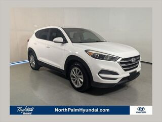2018 Hyundai TUCSON SE — photo 1 of 3