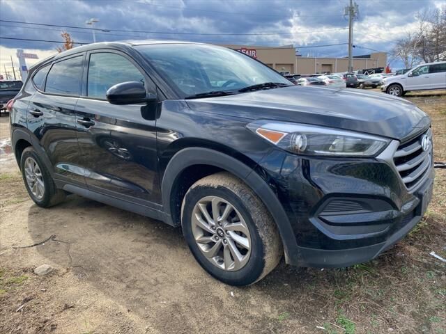 2018 Hyundai TUCSON SE