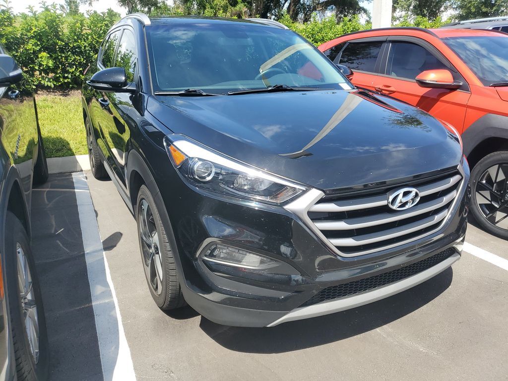 2017 Hyundai Tucson Sport — photo 1 of 1