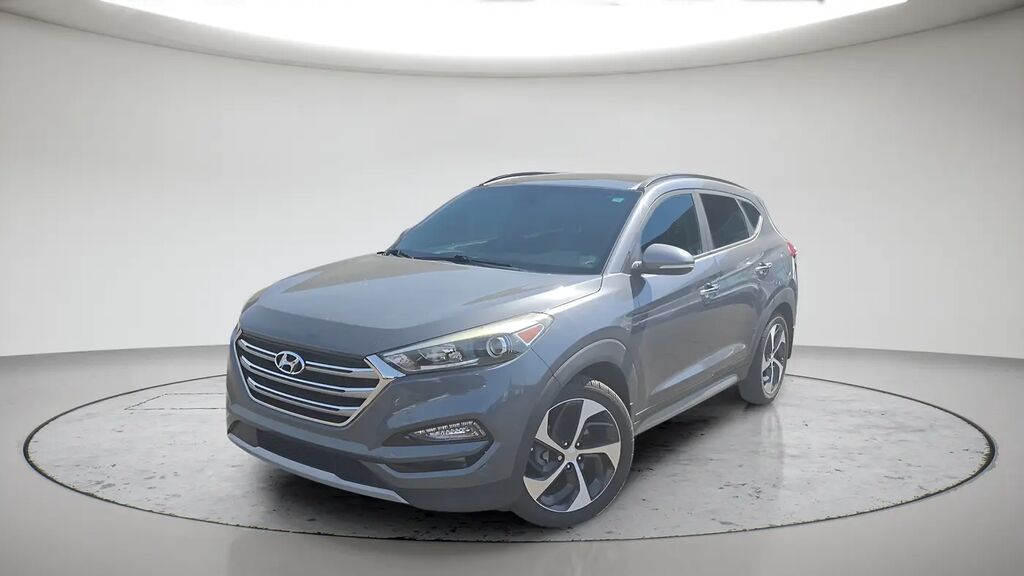 2017 Hyundai TUCSON Limited — photo 1 of 13