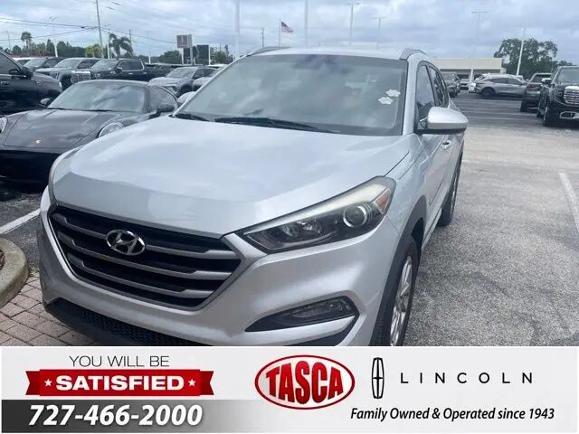 2018 Hyundai TUCSON SE