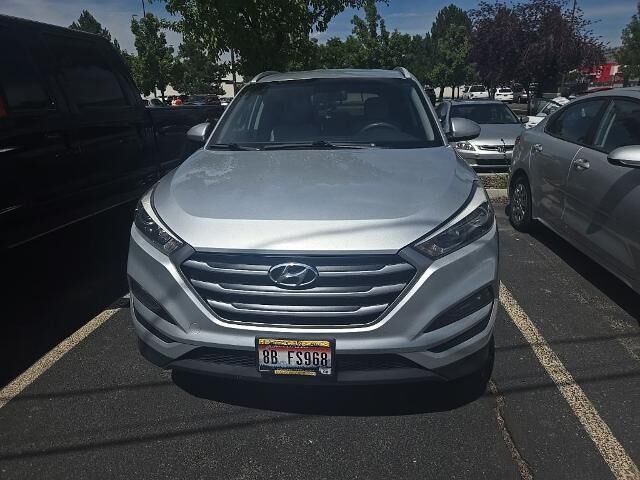 2018 Hyundai TUCSON SE