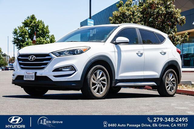2017 Hyundai TUCSON SE