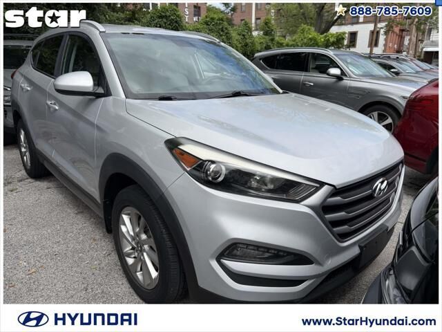 2017 Hyundai TUCSON SE
