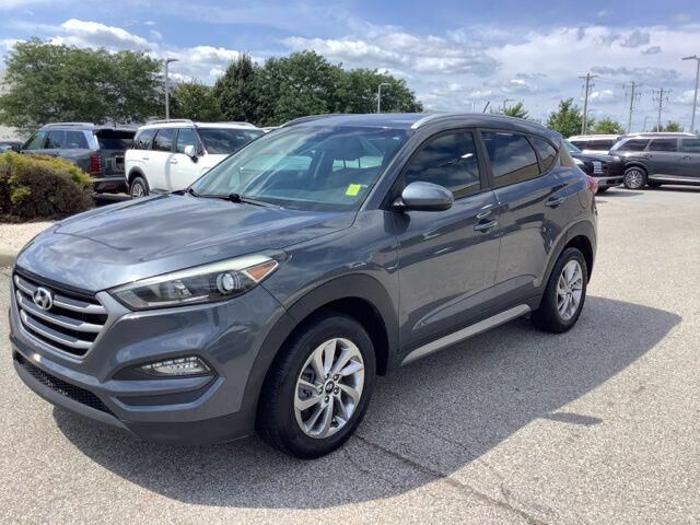 2017 Hyundai TUCSON SE — photo 1 of 13