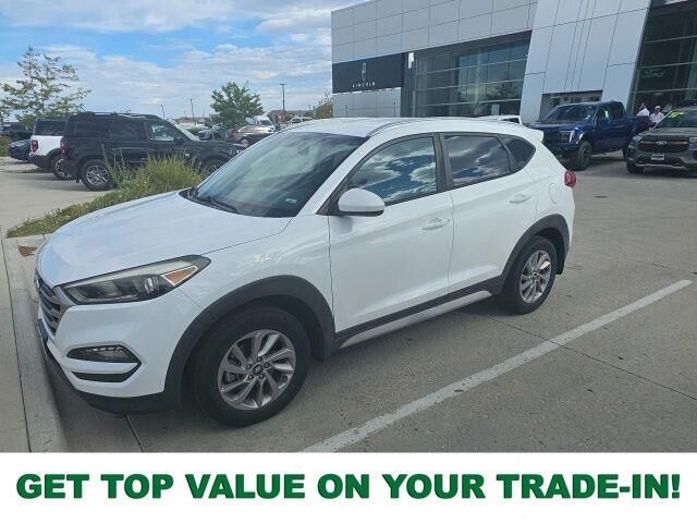 2017 Hyundai TUCSON SE — photo 1 of 4