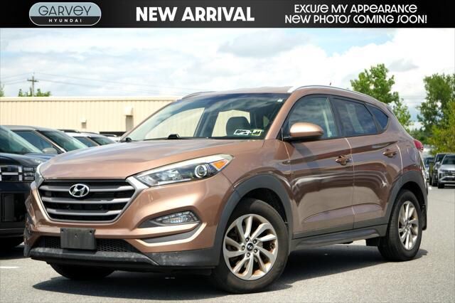2016 Hyundai TUCSON SE