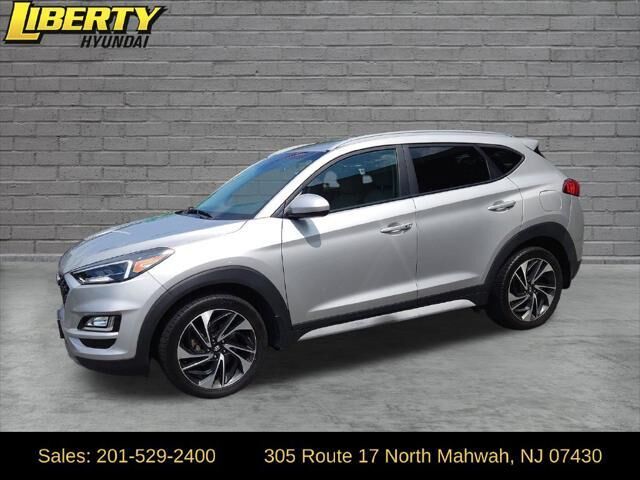 2020 Hyundai TUCSON Sport — photo 1 of 13