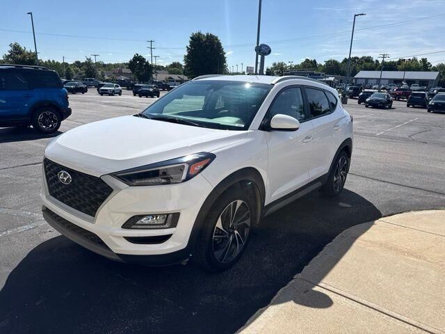 2021 Hyundai TUCSON Sport — photo 1 of 13