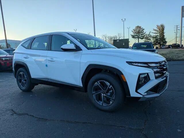 2026 Hyundai TUCSON Hybrid Blue SE