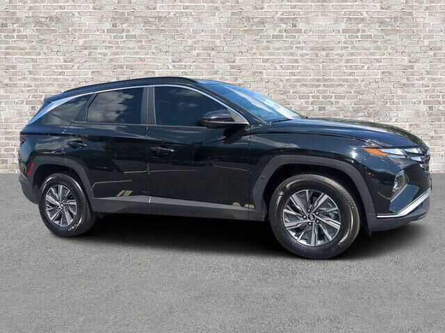 2024 Hyundai TUCSON Hybrid Blue — photo 1 of 13