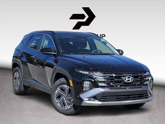 2025 Hyundai TUCSON Hybrid Blue — photo 1 of 1