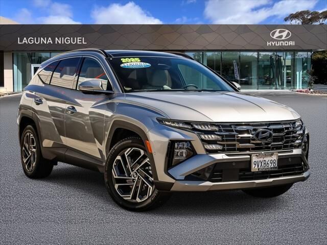 2025 Hyundai TUCSON Hybrid Limited — photo 1 of 13