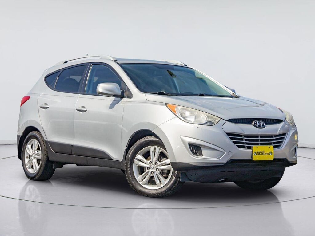 2011 Hyundai TUCSON GLS — photo 1 of 2