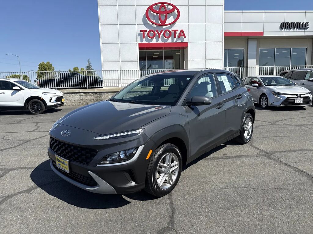 2023 Hyundai KONA SE — photo 1 of 13