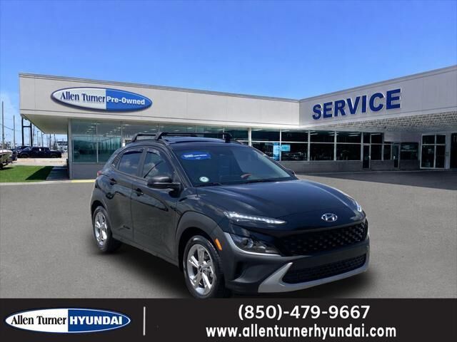 2022 Hyundai KONA SEL — photo 1 of 13