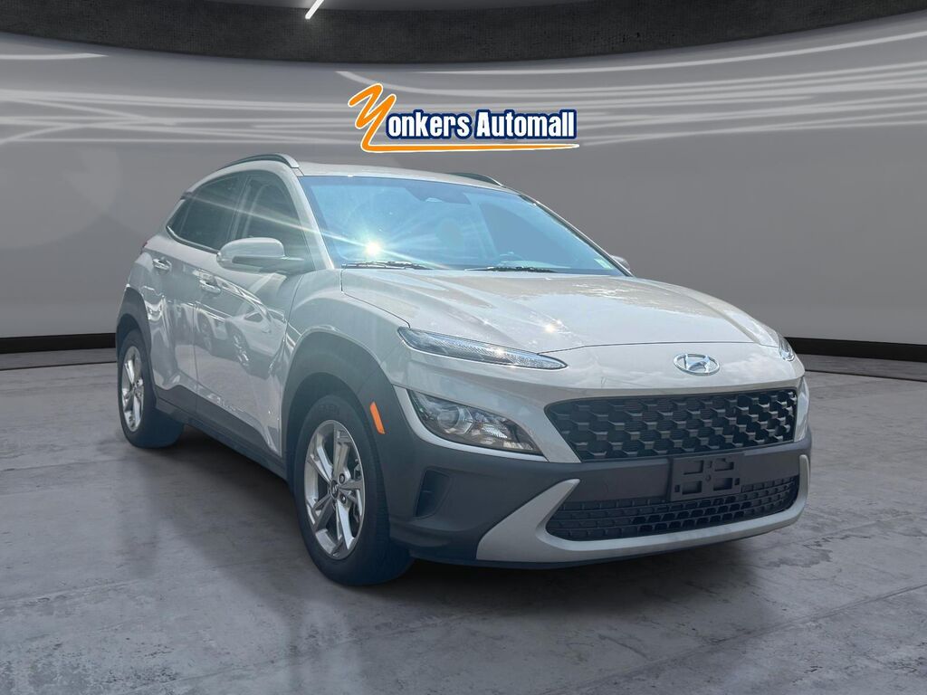 2023 Hyundai KONA SEL — photo 1 of 13