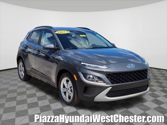 2023 Hyundai KONA SEL — photo 1 of 13
