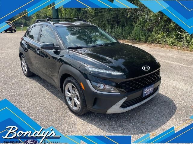 2022 Hyundai KONA SEL — photo 1 of 13