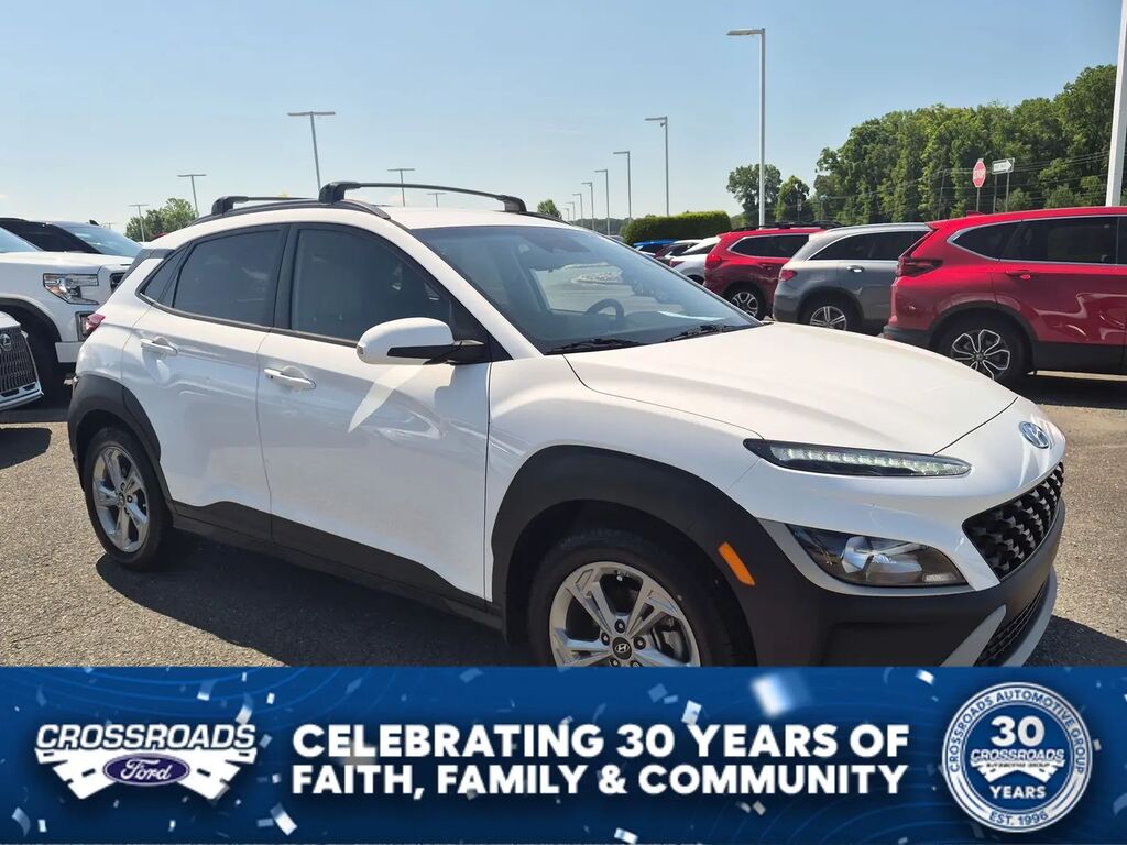 2022 Hyundai KONA SEL