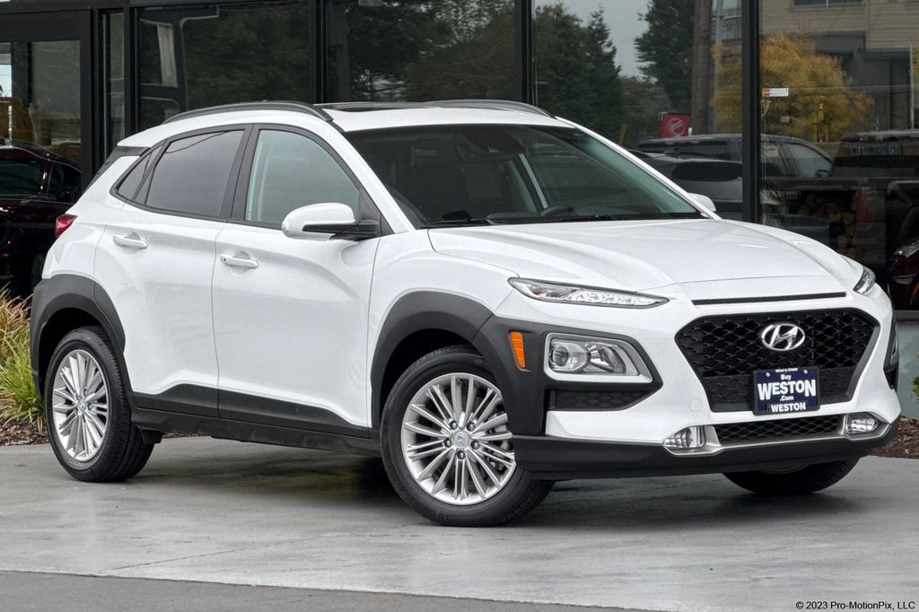 2021 Hyundai Kona SEL Plus — photo 1 of 13