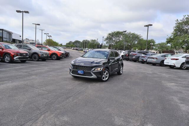 2023 Hyundai KONA SEL — photo 1 of 13