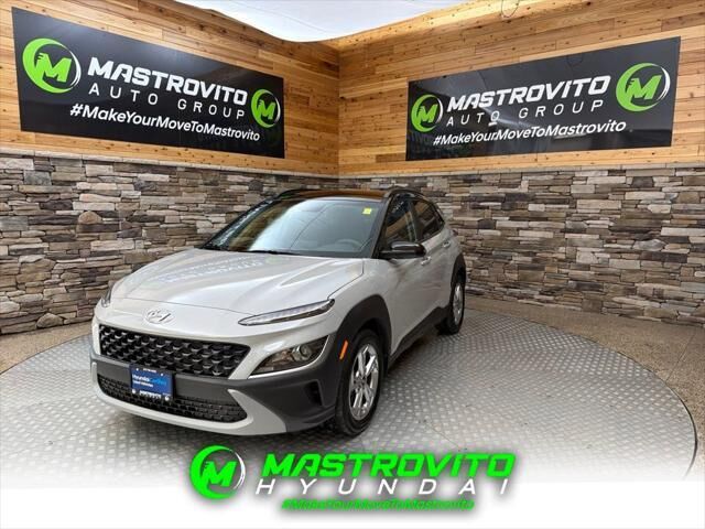 2023 Hyundai KONA SEL — photo 1 of 3