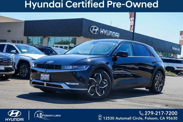 2023 Hyundai IONIQ 5 SE Standard Range — photo 1 of 3